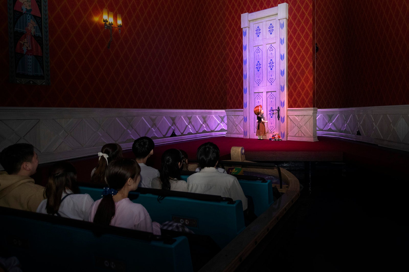 「フローズンキングダム」（C）Disney