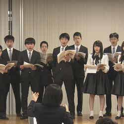  函館ラ・サール学園グリー部の合唱練習に参加 （C）NHK