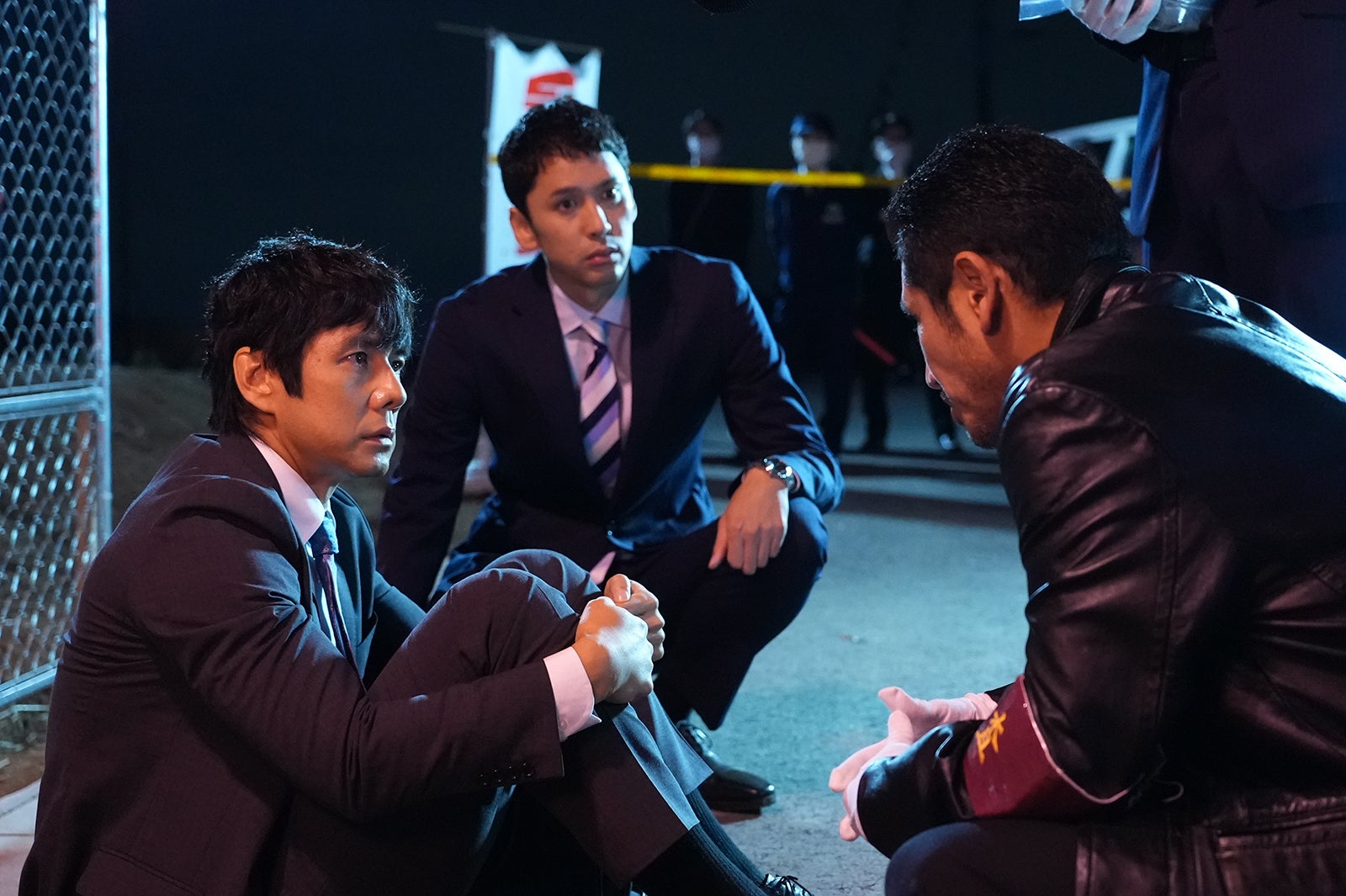 西島秀俊、吉田健悟、渋川清彦／「真犯人フラグ」第3話より（C）日本テレビ