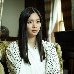 新川優愛 笑っちゃいけないんですけど 吉川晃司 志尊淳らとの撮影秘話 探偵 由利麟太郎 モデルプレス 新川優愛 笑っちゃいけないんですけど 吉川晃司 志尊淳らとの撮影秘話 探偵 由利麟太郎 モデルプレス