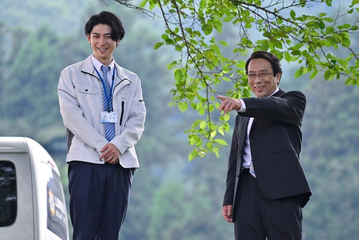 古川雄大、金田明夫「ハヤブサ消防団」第4話より(C)テレビ朝日