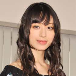 栗山千明 妖艶ドレス姿で愛と官能のタンゴ モデルプレス
