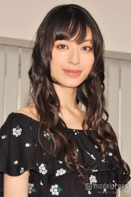 栗山千明が歌って踊るアイドルに コスプレも すごい楽しい モデルプレス 栗山千明が歌って踊るアイドルに コスプレも すごい楽しい モデルプレス