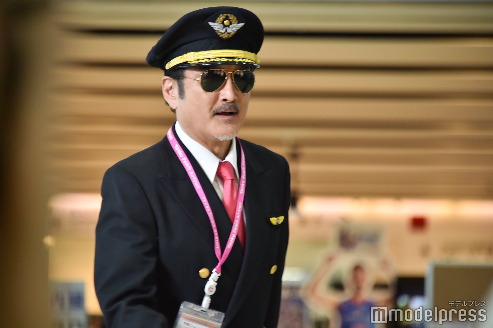 登壇する吉田鋼太郎 （C）モデルプレス