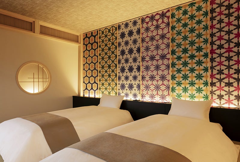 徳地和紙のベッドボード／画像提供：星野リゾート