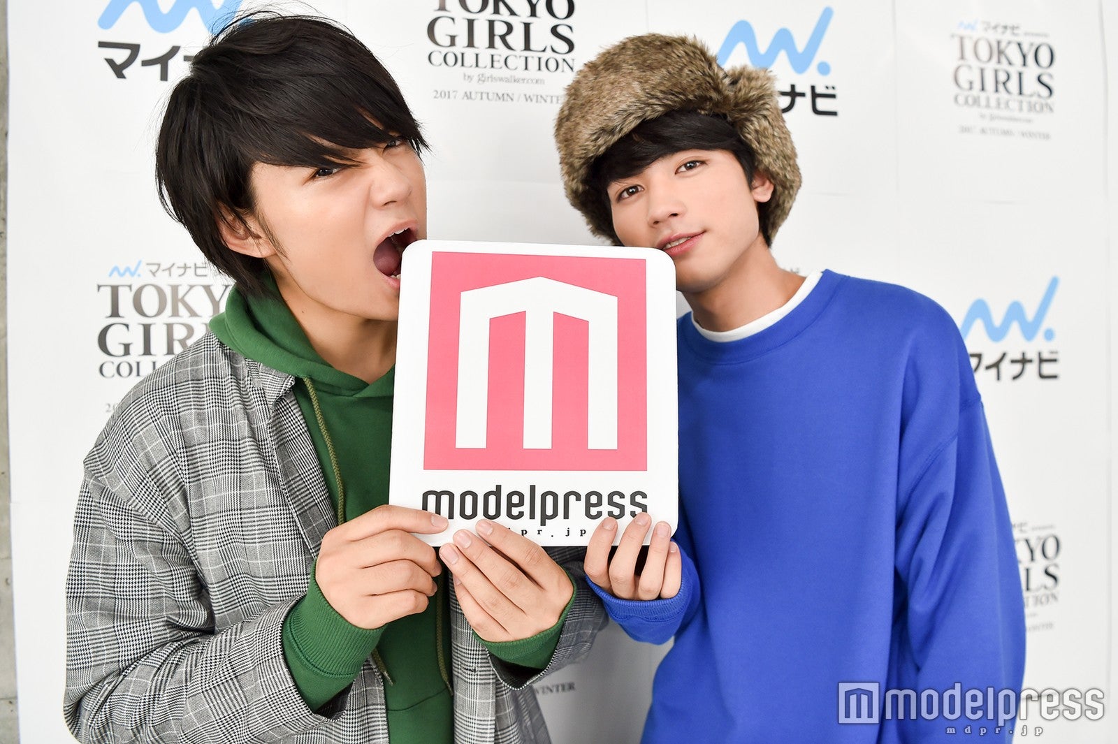 （左から）佐野勇斗、板垣瑞生 （C）モデルプレス