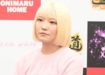 「令和のマリリン・モンローや」BD乱闘話題の金髪美女、衝撃の激変姿に騒然「どこまで可愛くなるつもりですか？」