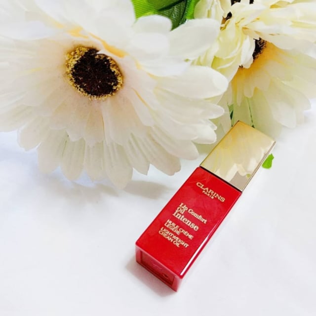 CLARINSのリップコンフォートオイルインテンス04