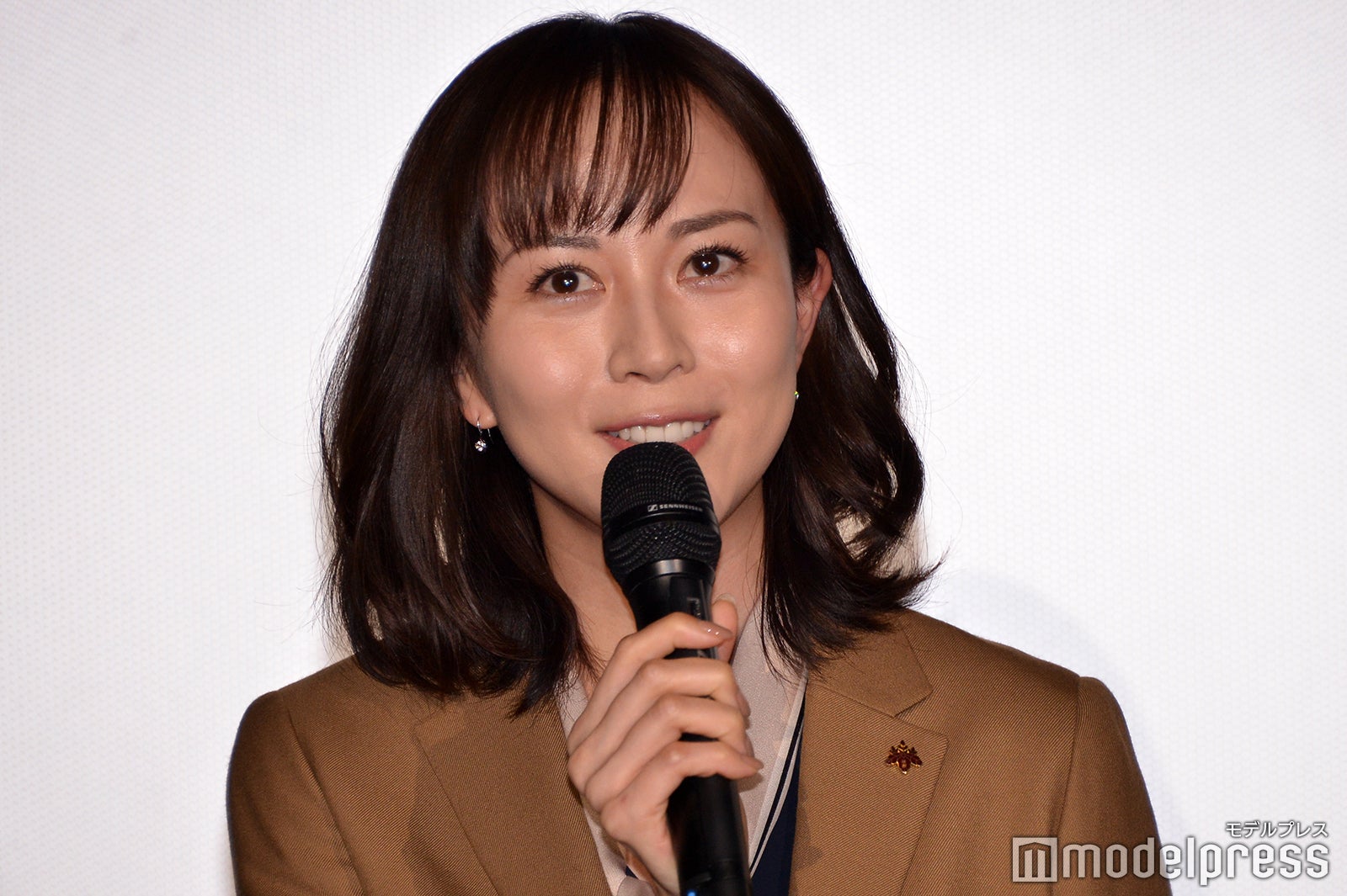 比嘉愛未（C）モデルプレス