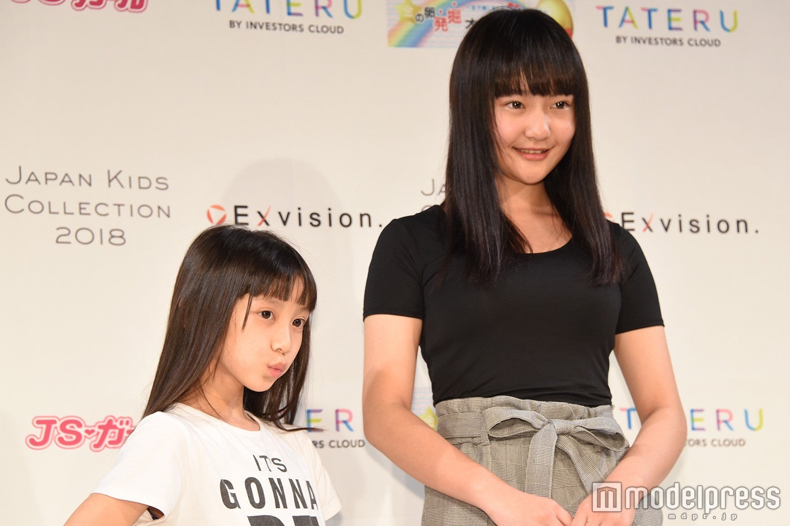 安藤百華さん、田中愛夢里さん （C）モデルプレス