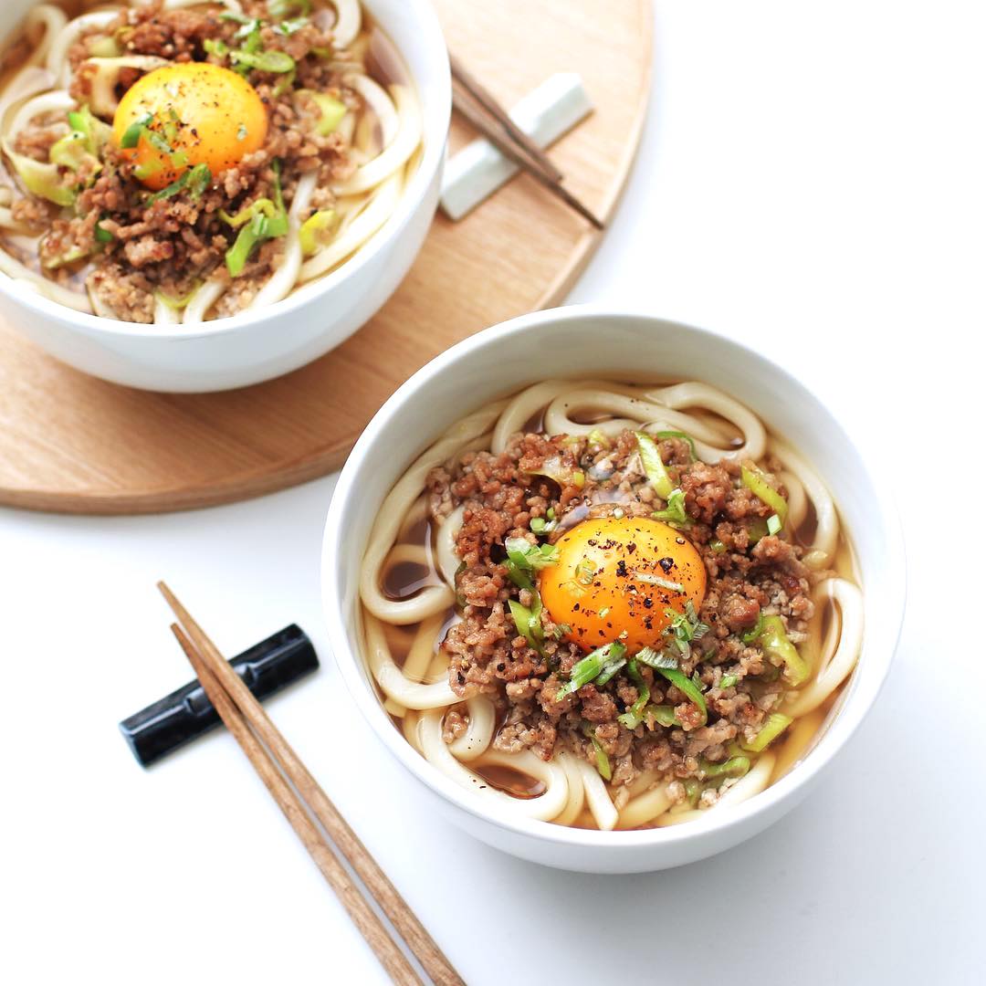 温かいうどんレシピ14選 定番 応用まで料理の幅を広げるアレンジメニューの作り方 モデルプレス 温かいうどんレシピ14選 定番 応用まで料理の幅を広げるアレンジメニューの作り方 モデルプレス