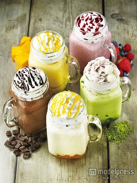 「オリジナルスムージー“PABLOフルーテ”」（1階）600円（税込）、（2階）700円（税込）