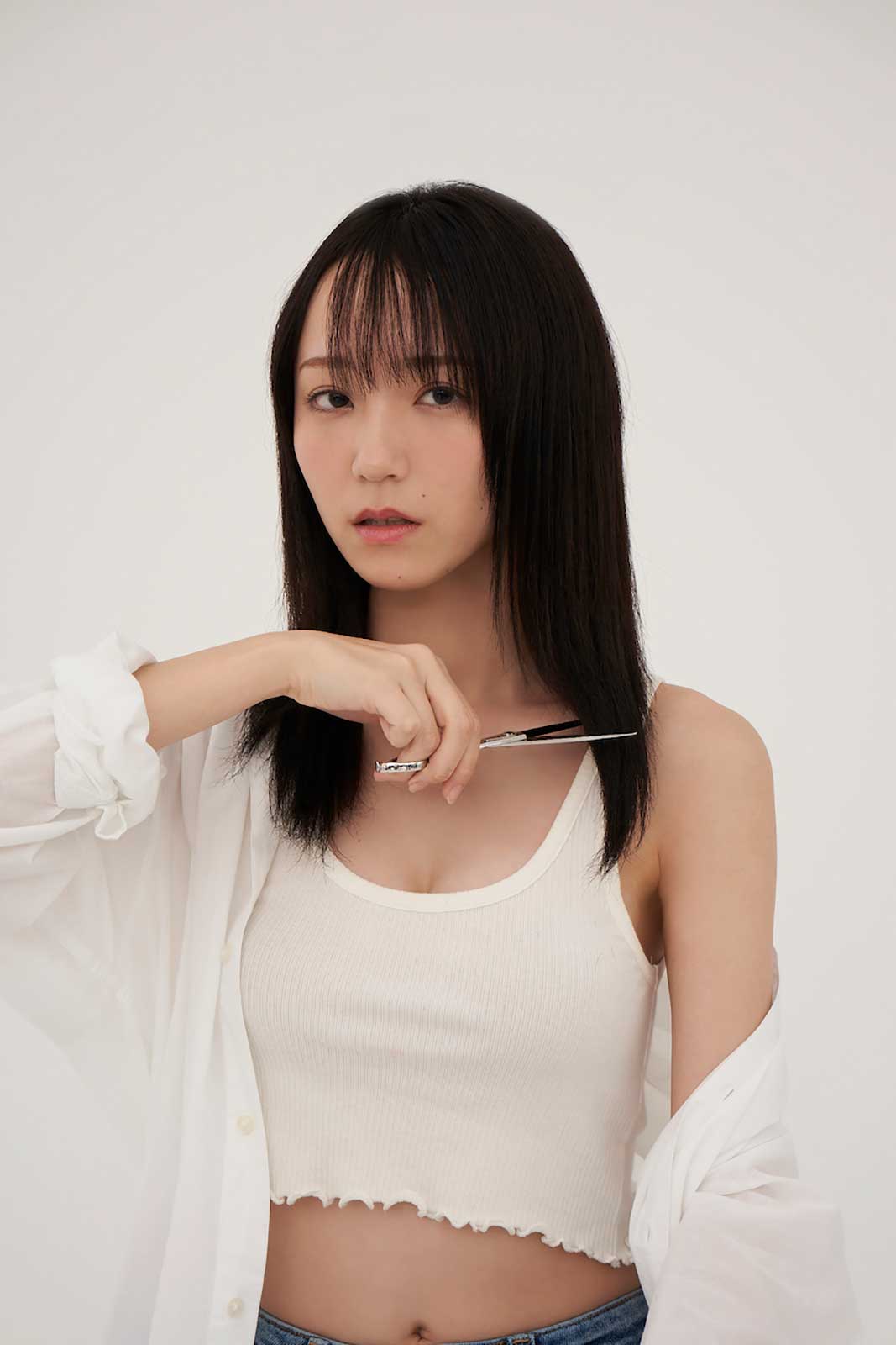 野口衣織ファースト写真集 君にしか教えない」セブンネット