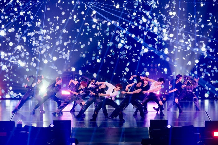 THE BOYZ(C)The Performance/撮影:田中聖太郎写真事務所