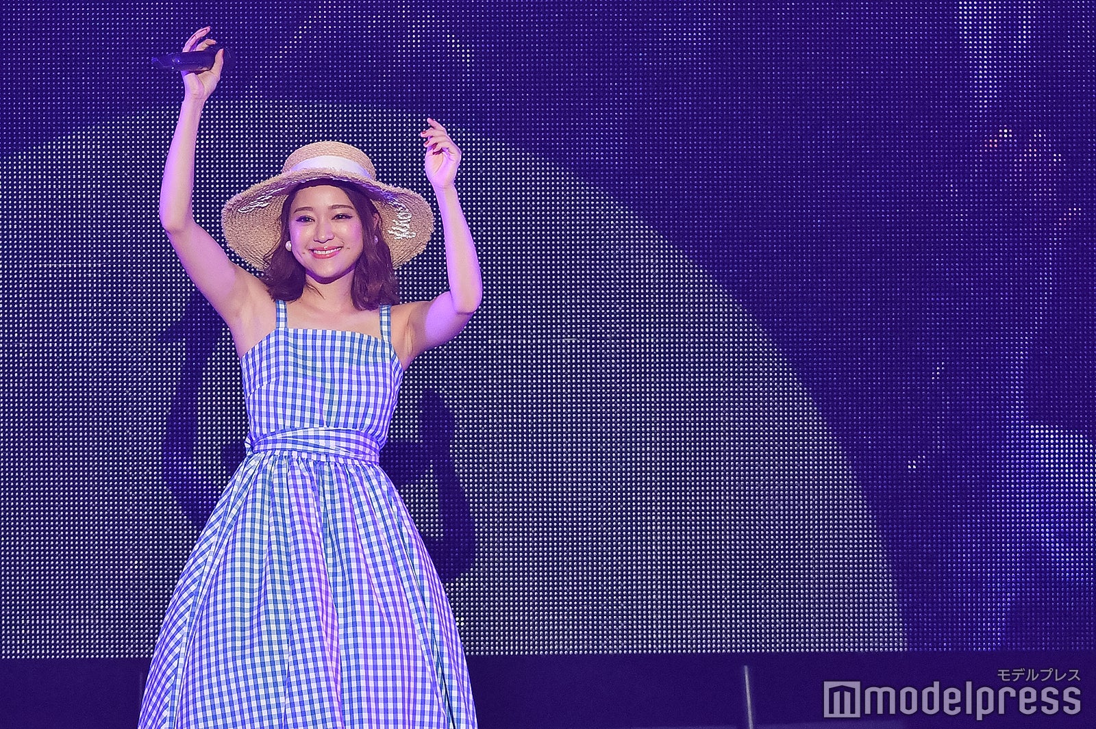 chay（C）モデルプレス