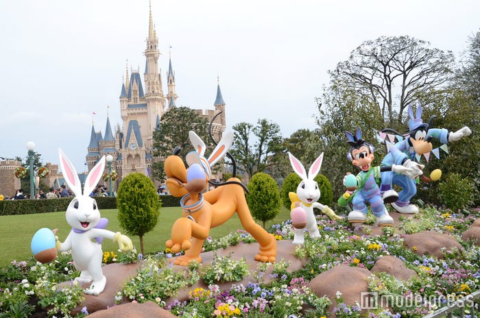 ディズニーランドのデコレーション/プルート&マックス&グーフィー(C)モデルプレス