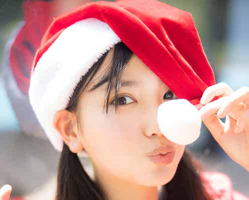 沢口愛華、美谷間のぞくサンタ水着姿 クリスマスグラビア披露
