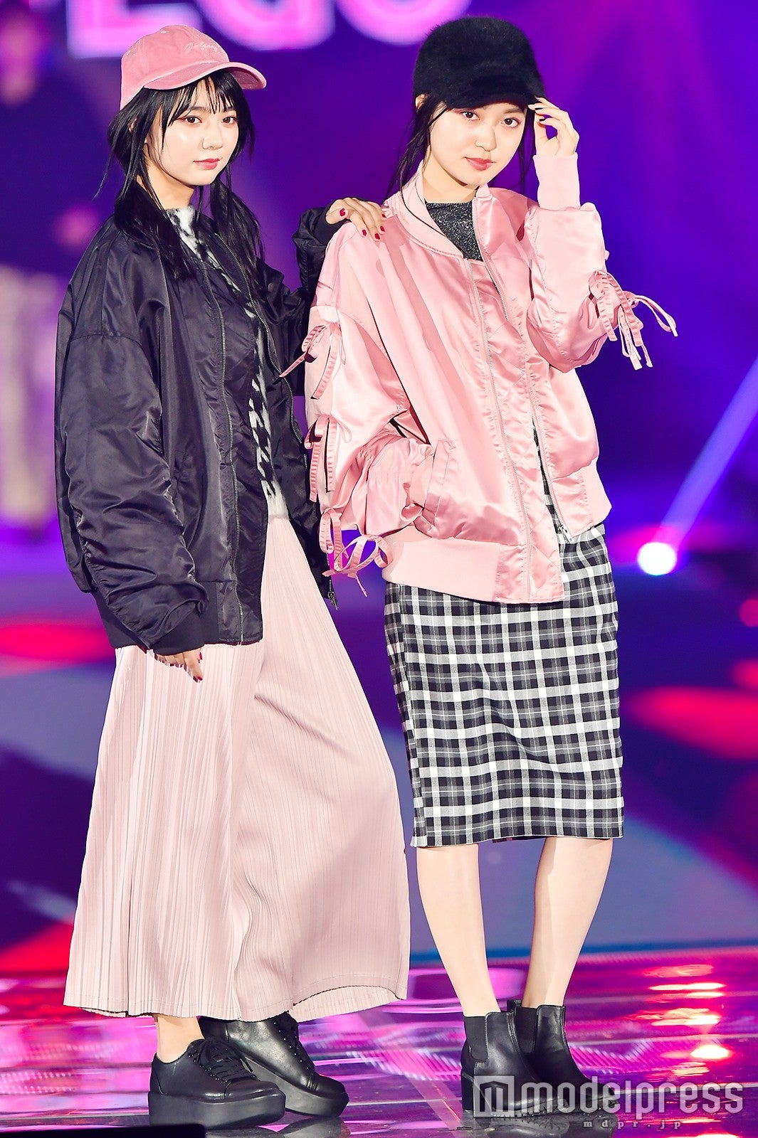 川津明日香、田辺桃子（C）モデルプレス