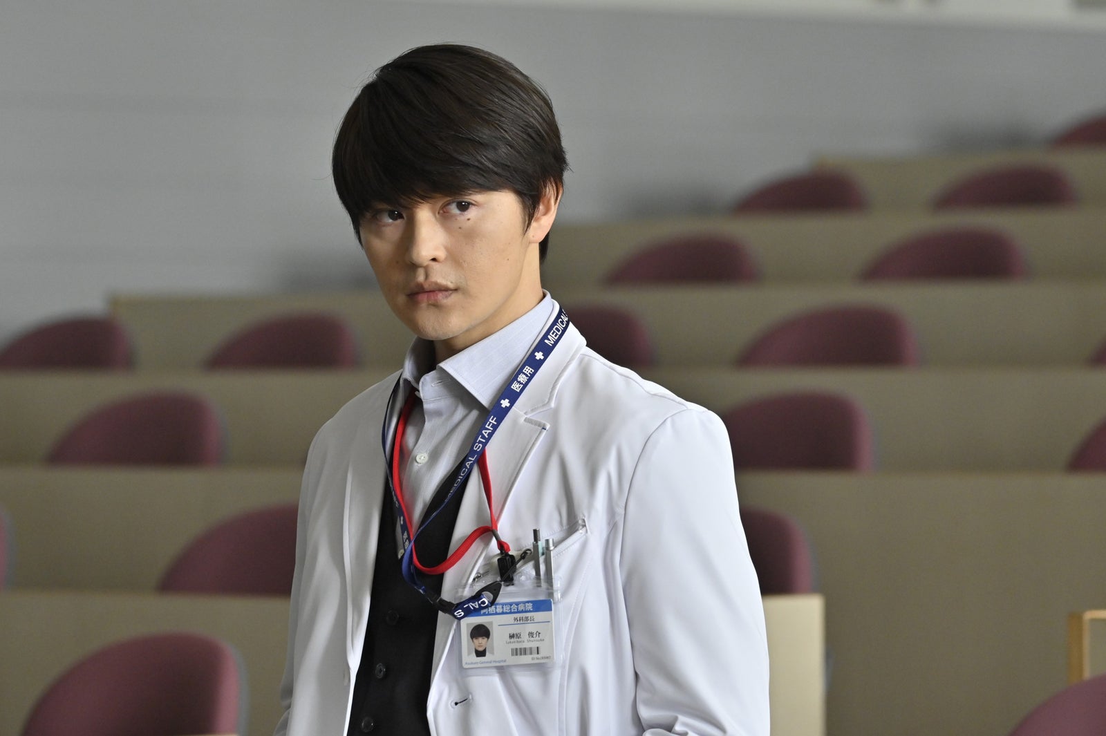 瀬戸康史「院内警察」第10話より（C）フジテレビ／共同テレビ