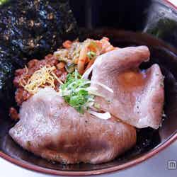 コソット SP/最高級A5サーロインの焼きしゃぶ女子丼/画像提供:肉食女子博実行委員会【モデルプレス】