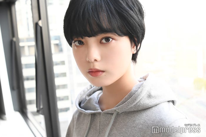 平手友梨奈(C)モデルプレス