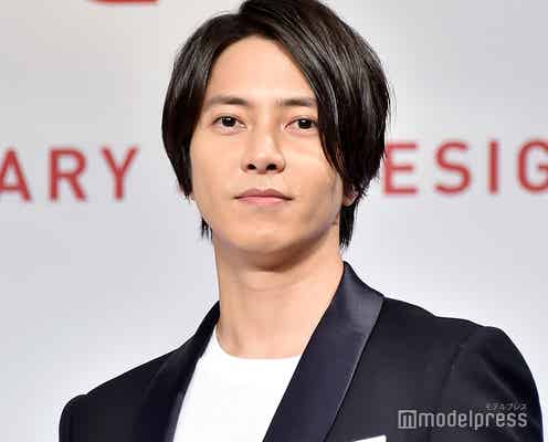 山下智久、嵐に「手渡していけたら」自身デザインのコラボシューズお披露目