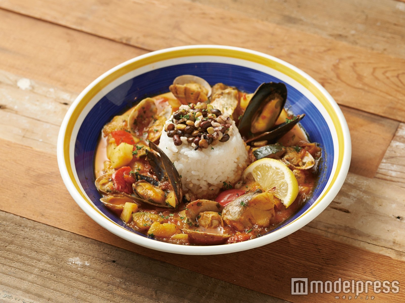 10種の穀物と魚介のトマトリゾット￥1,120／画像提供：カフェ・カンパニー