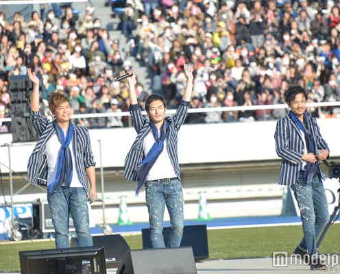 稲垣吾郎&草なぎ剛&香取慎吾、ライブで新曲お披露目1万7千人が大歓声 パラ応援チャリティーソング発表