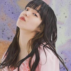 今注目の歌詞ランキング1位は、若い世代から絶大な支持を得る女性シンガーソングライターあいみょんの新曲