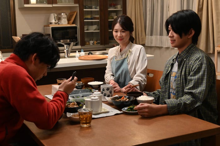 宮世琉弥、小野花梨、岩瀬洋志「スノードロップの初恋」第1話(C)カンテレ