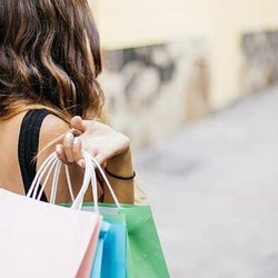 モテから離れちゃう…!無意識に男性を遠ざけてしまう口癖4つ