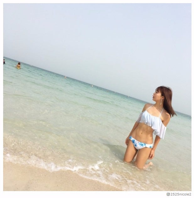 藤田ニコル、極細くびれに驚きの声殺到「凄すぎ」「本当に憧れ」