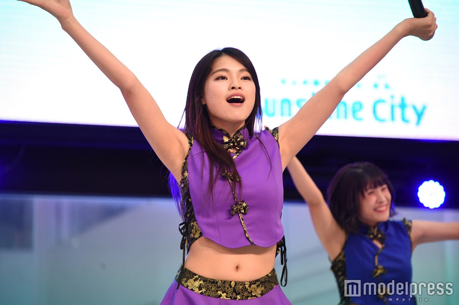 REINA （C）モデルプレス