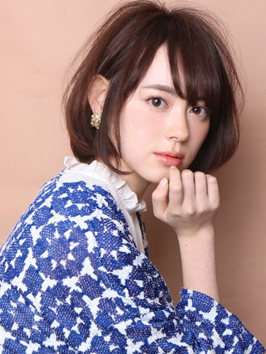 ひし形ボブで小顔見えが叶う 丸顔さんに似合う大人ヘアスタイルをご紹介 モデルプレス ひし形ボブで小顔見えが叶う 丸顔さんに似合う大人ヘアスタイルをご紹介 モデルプレス