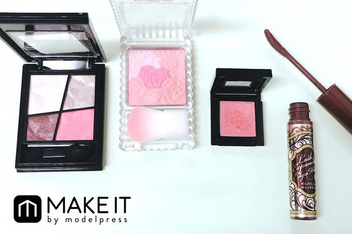 オレンジ系ワントーンメイクに使用するコスメ (C)メイクイット