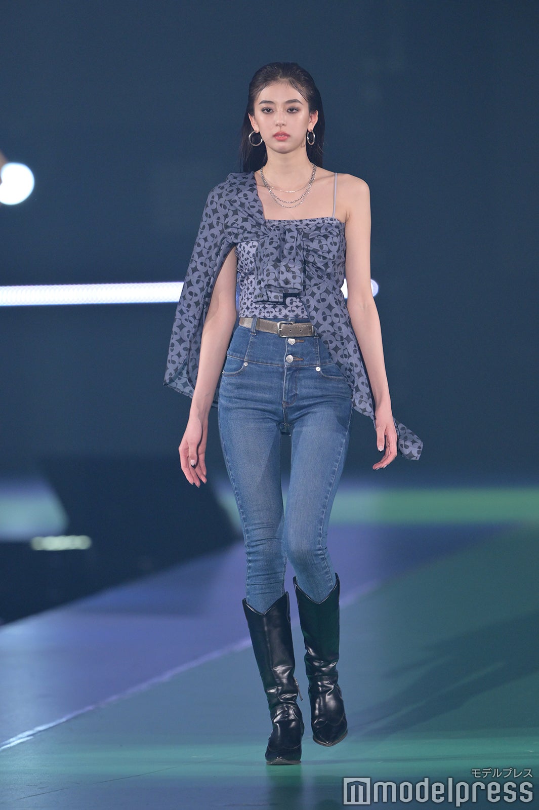 しゅう（C）モデルプレス