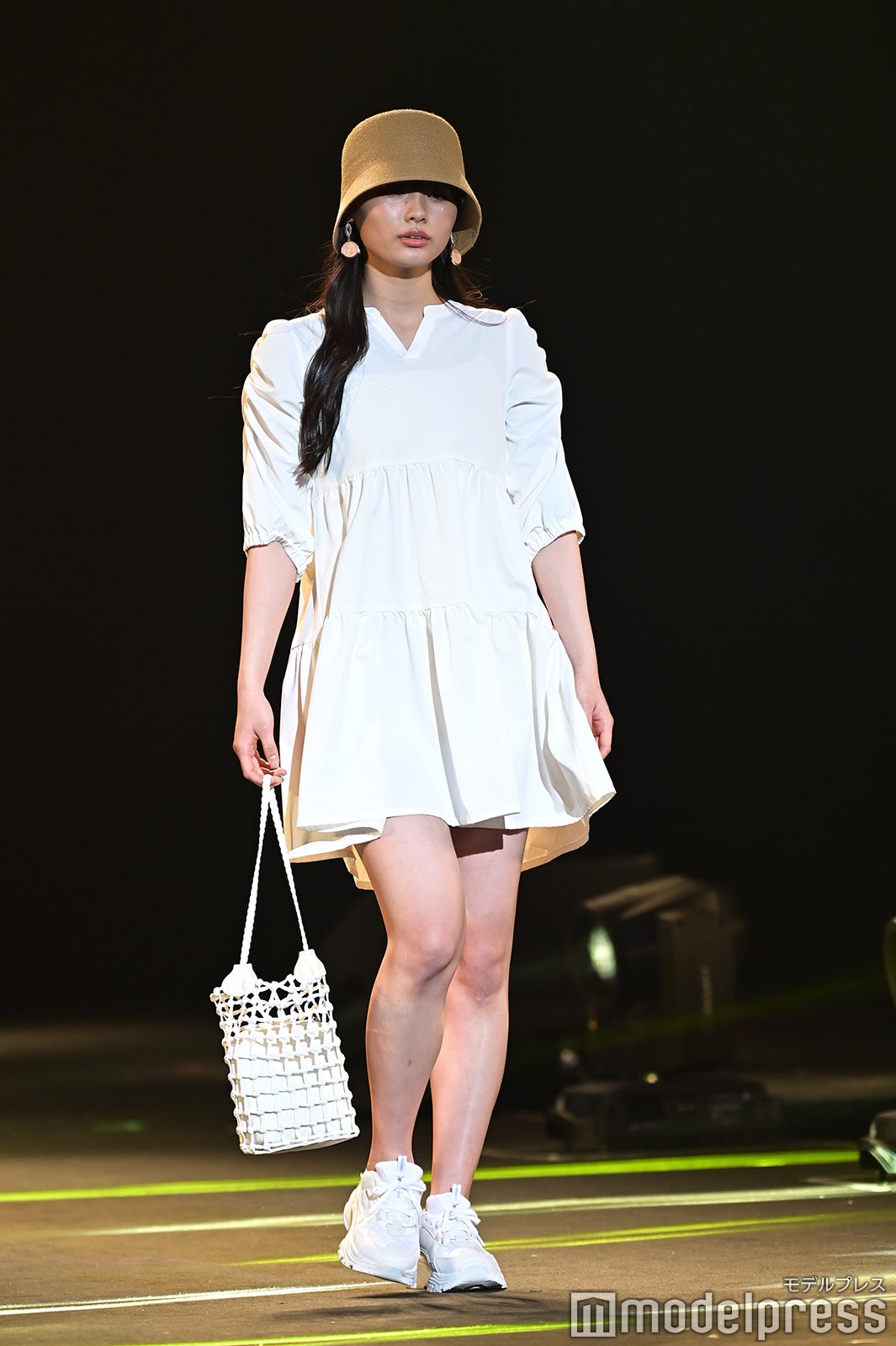 （C）モデルプレス