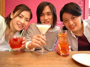 みんなに会うのは憂鬱 同窓会に行きたくない女子の本音 モデルプレス みんなに会うのは憂鬱 同窓会に行きたくない女子の本音 モデルプレス
