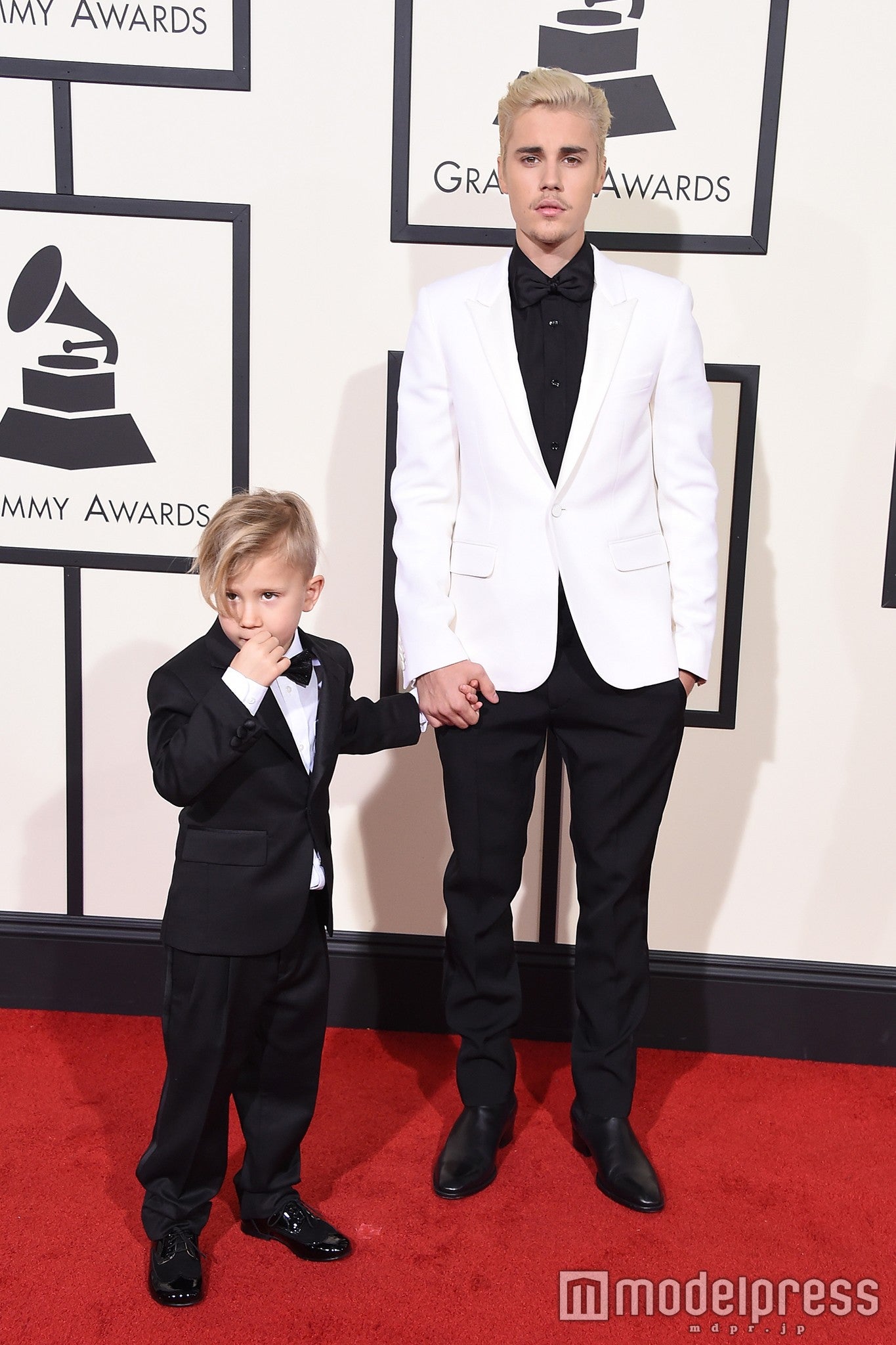 ジャスティン・ビーバー（右）＆弟のジャクソンくん（左）／photo：Getty Images