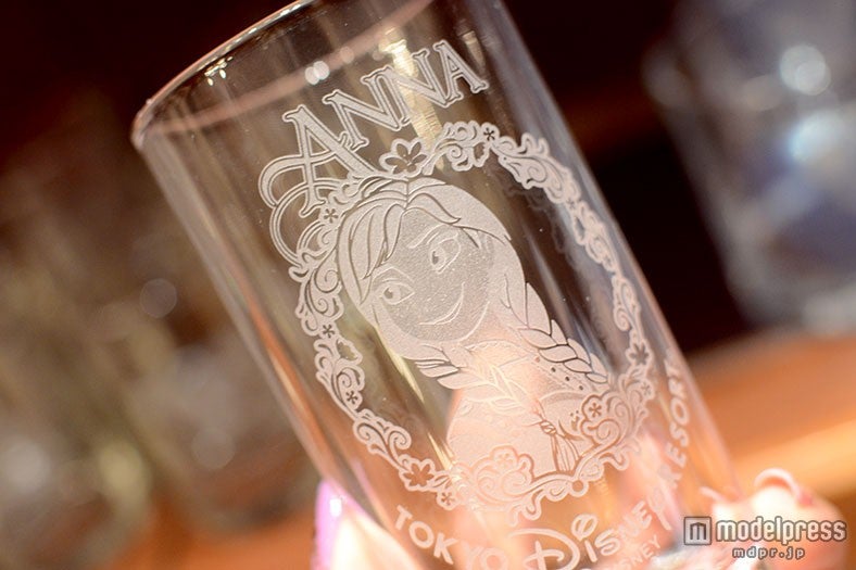 アナ柄のグラス／2600円