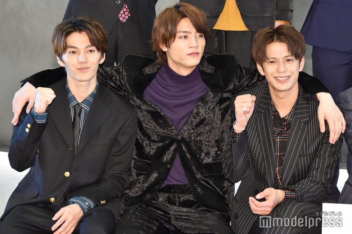 左から:矢部昌暉、板垣瑞生、森崎ウィン (C)モデルプレス