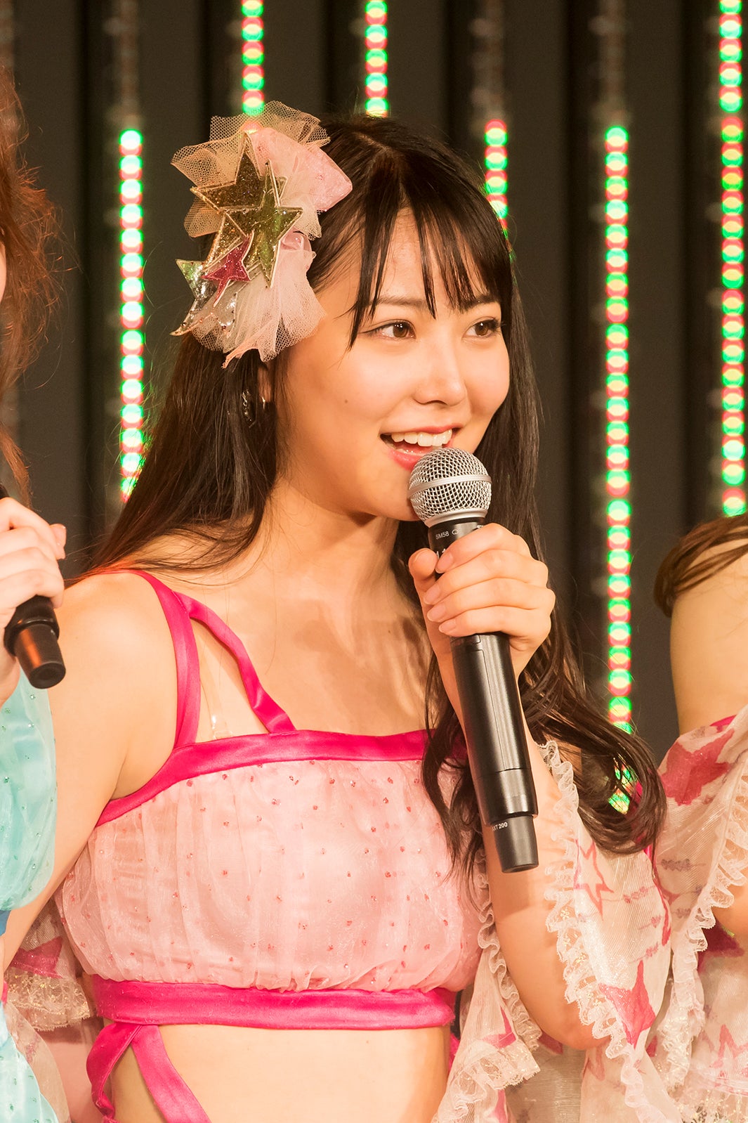 白間美瑠／NMB48劇場の様子（C）AKS