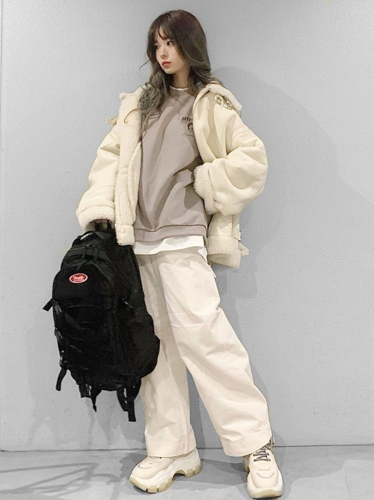 画像4 6 おしゃれな人がこぞってはいてる ユニクロ白パンツ でつくる最旬コーデ5style モデルプレス