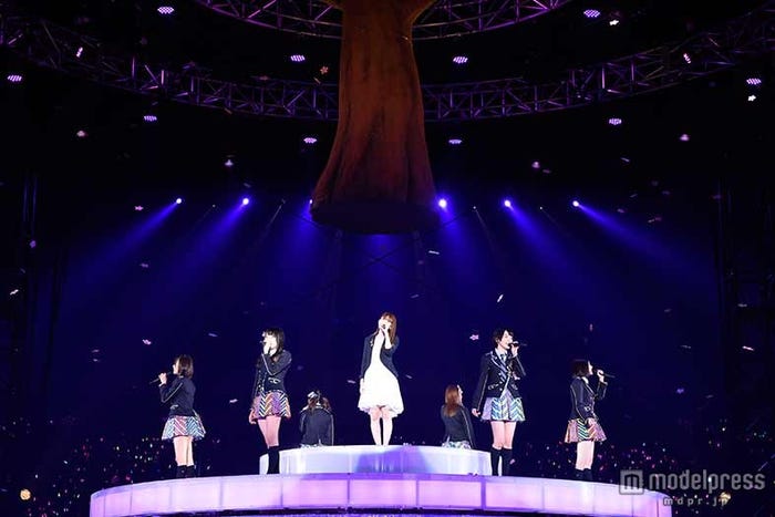 「AKB48ヤングメンバー全国ツアー~未来は今から作られる~」初日公演の様子(C)AKS