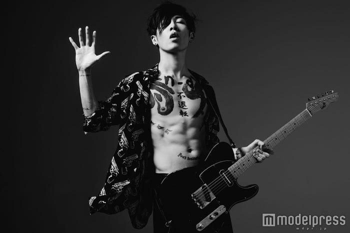 MIYAVI/画像提供・イヴ・サンローラン・ボーテ
