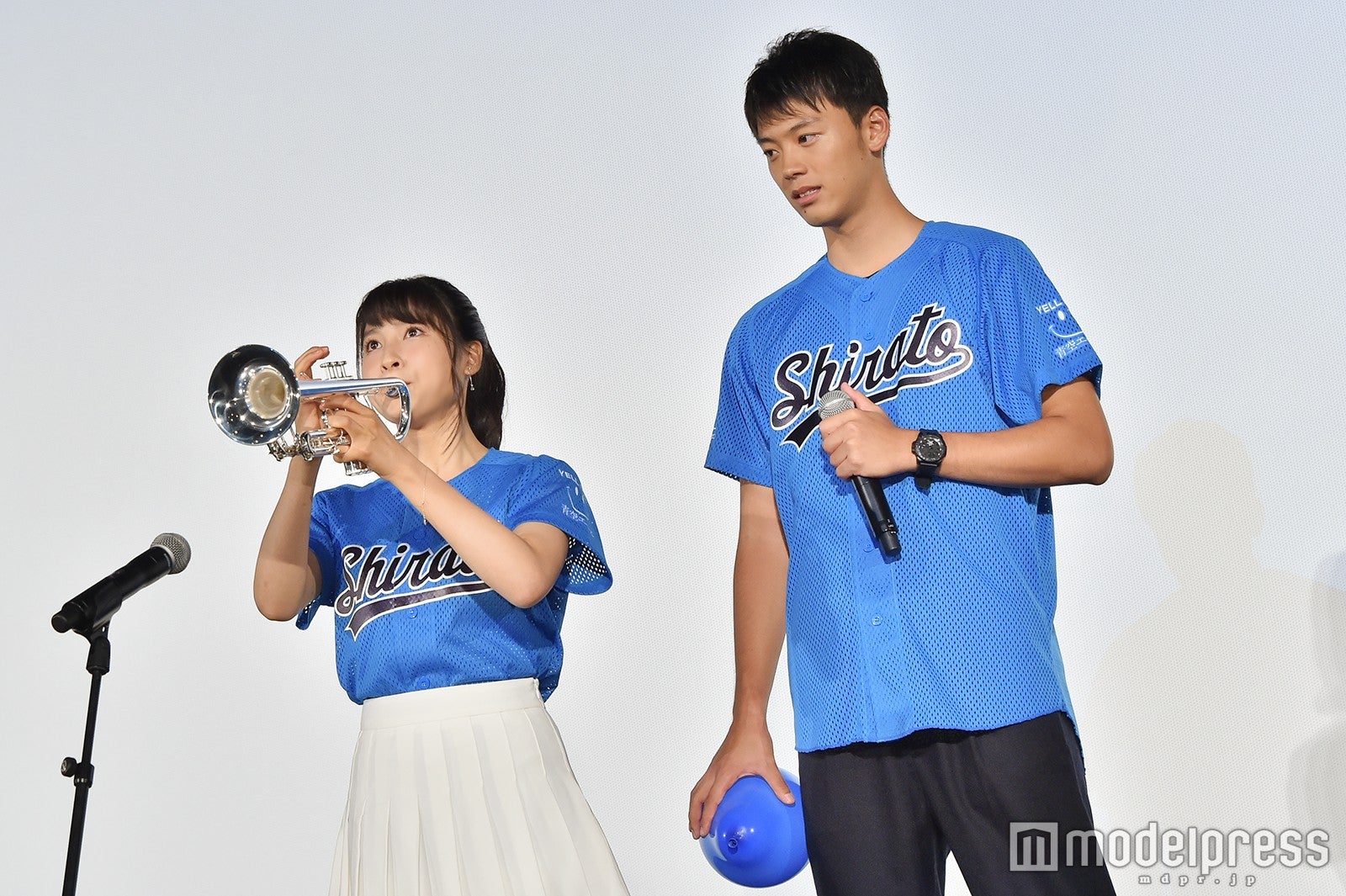 土屋太鳳、トランペットを生演奏！見守る竹内涼真（C）モデルプレス