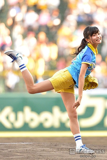 小島瑠璃子、圧巻美脚でノーバン「すごく緊張しました」