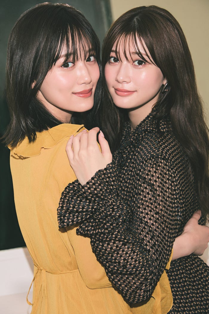 生見愛瑠、山下美月(画像提供:小学館)