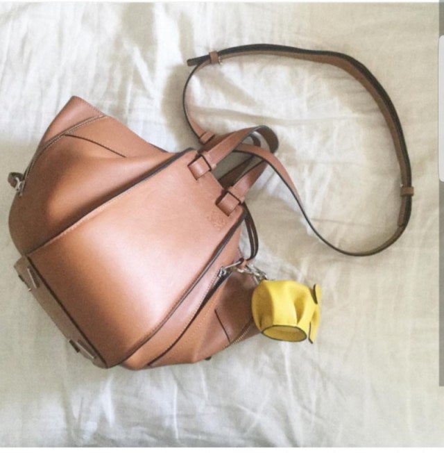 インスタでも人気 Loewe ロエベ のハンモックバッグで6way楽しめるコーデ8選 モデルプレス