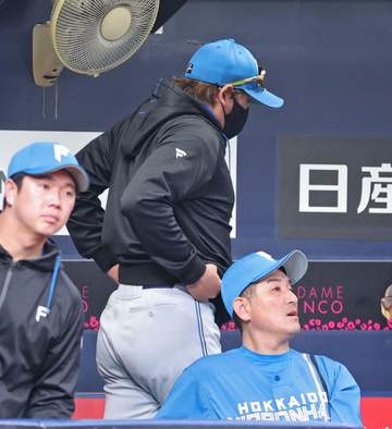 日本ハム・新庄監督「モーレの爆発を待つしかない」勝負所で一本出ず、3戦連続2点止まり 574日ぶり登板のオリ・吉田輝星を称賛「ここからまた野球人生変わって」